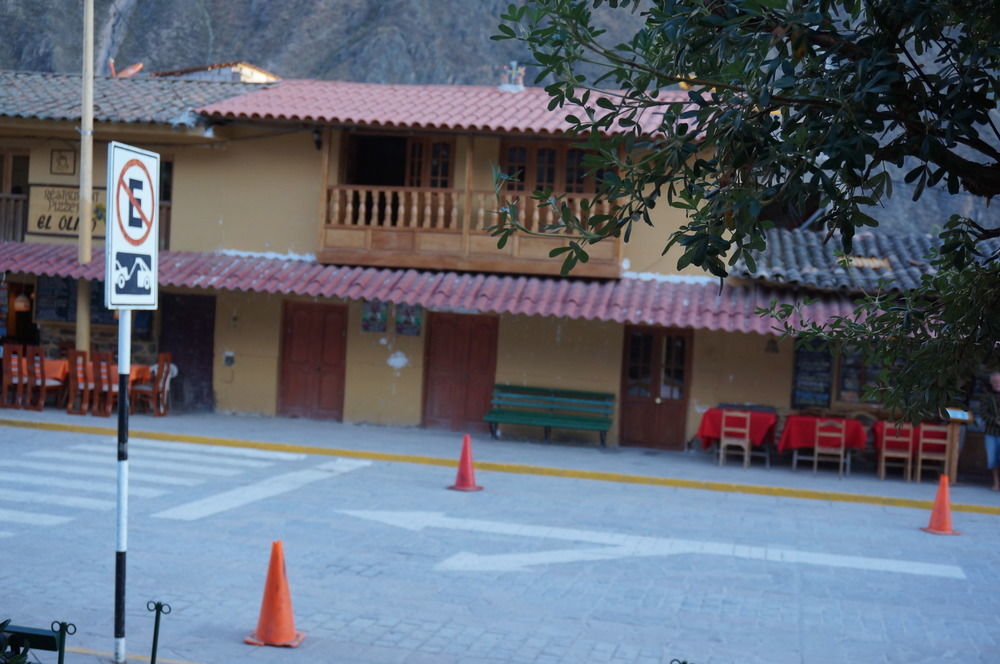 Wasi Away Hostel Ollantaytambo Exteriör bild